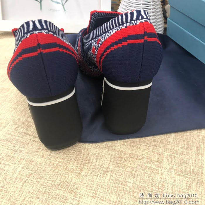 PRADA普拉達 2019頂級版本 刺繡系列 春夏時尚 粗跟方頭單鞋 網紅同款  ljl1040